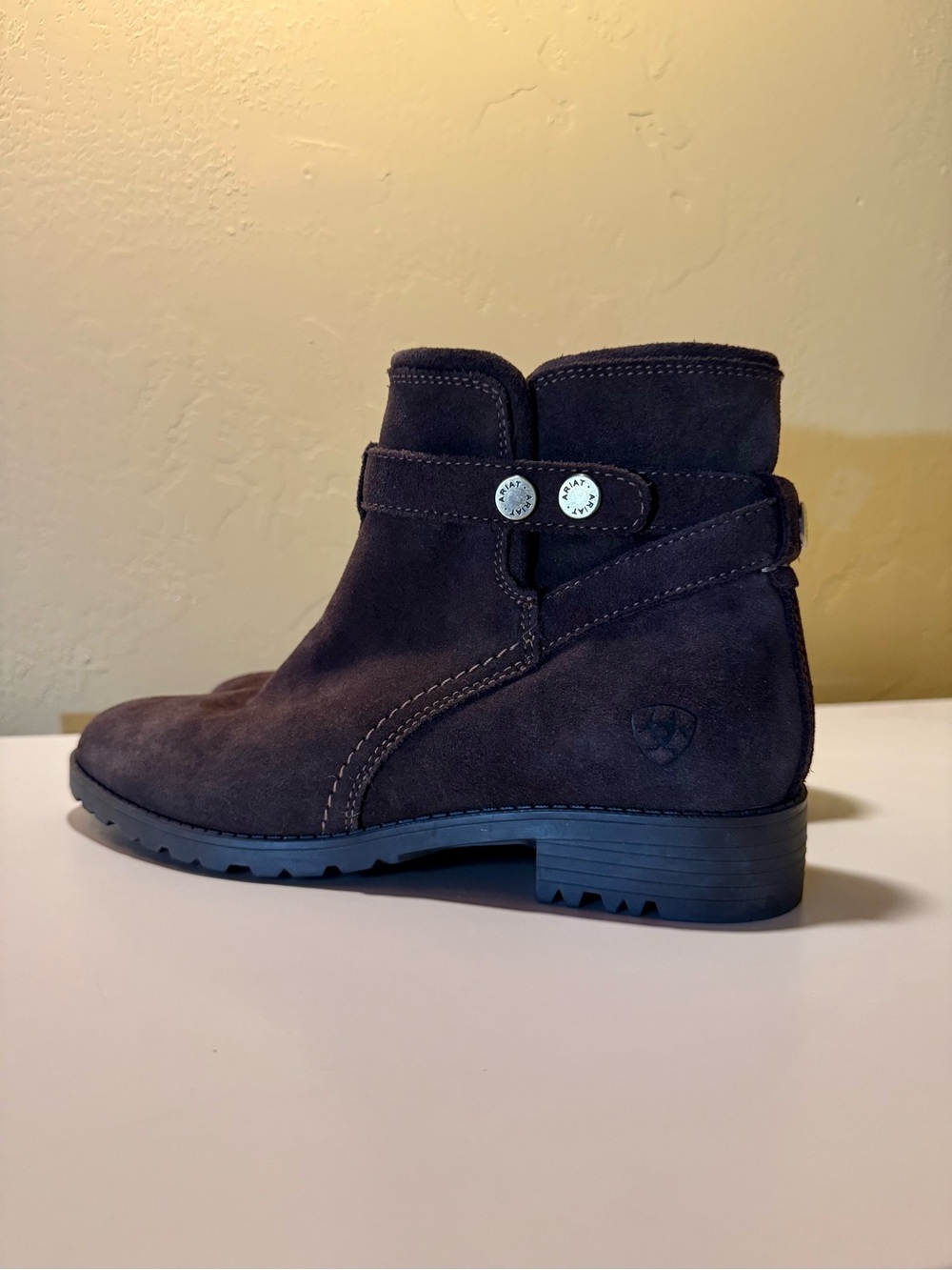 Ariat Charlie Waterproof Chocolate Ankle Boots Women's Size 9 - Picture 2 of 7